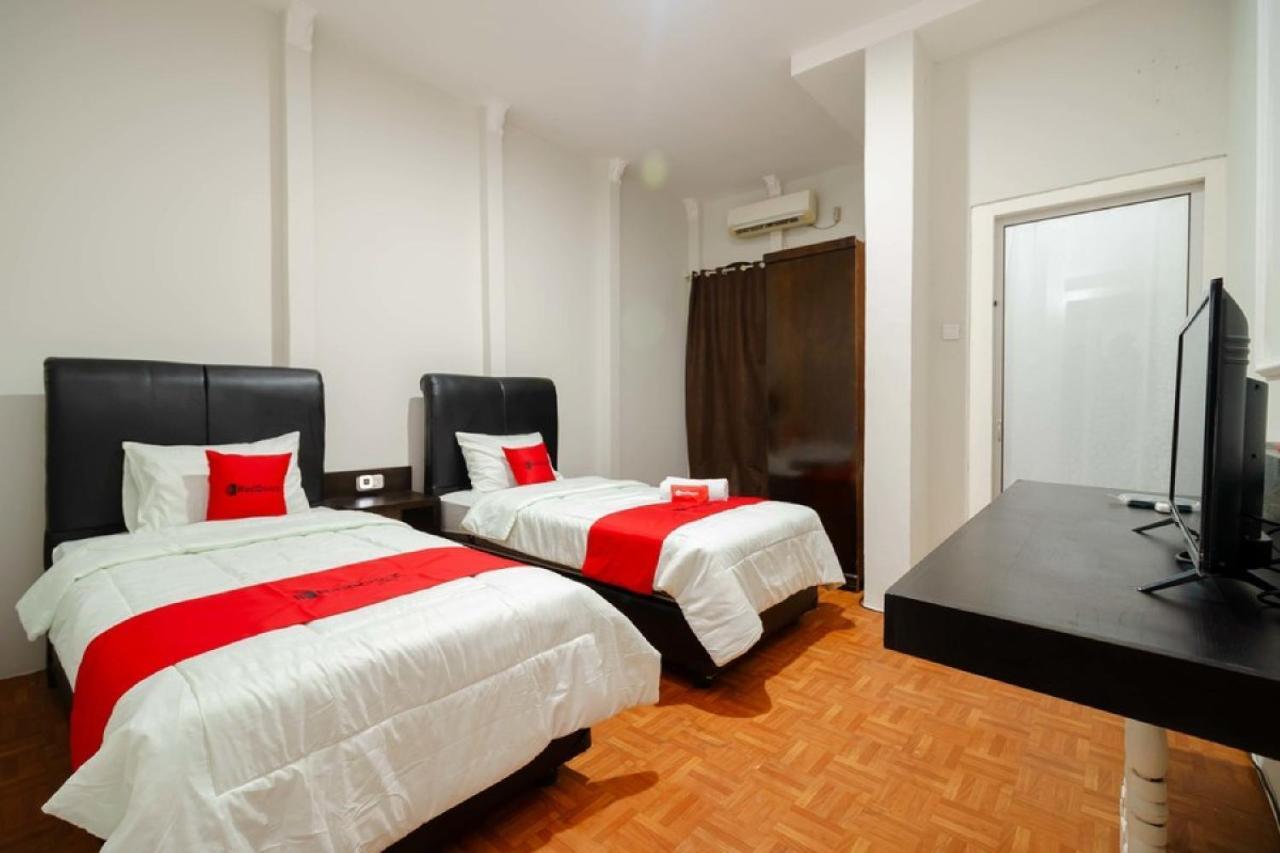 Reddoorz Syariah Near Suzuya Mall Banda Aceh 2 Geutieue Exterior foto