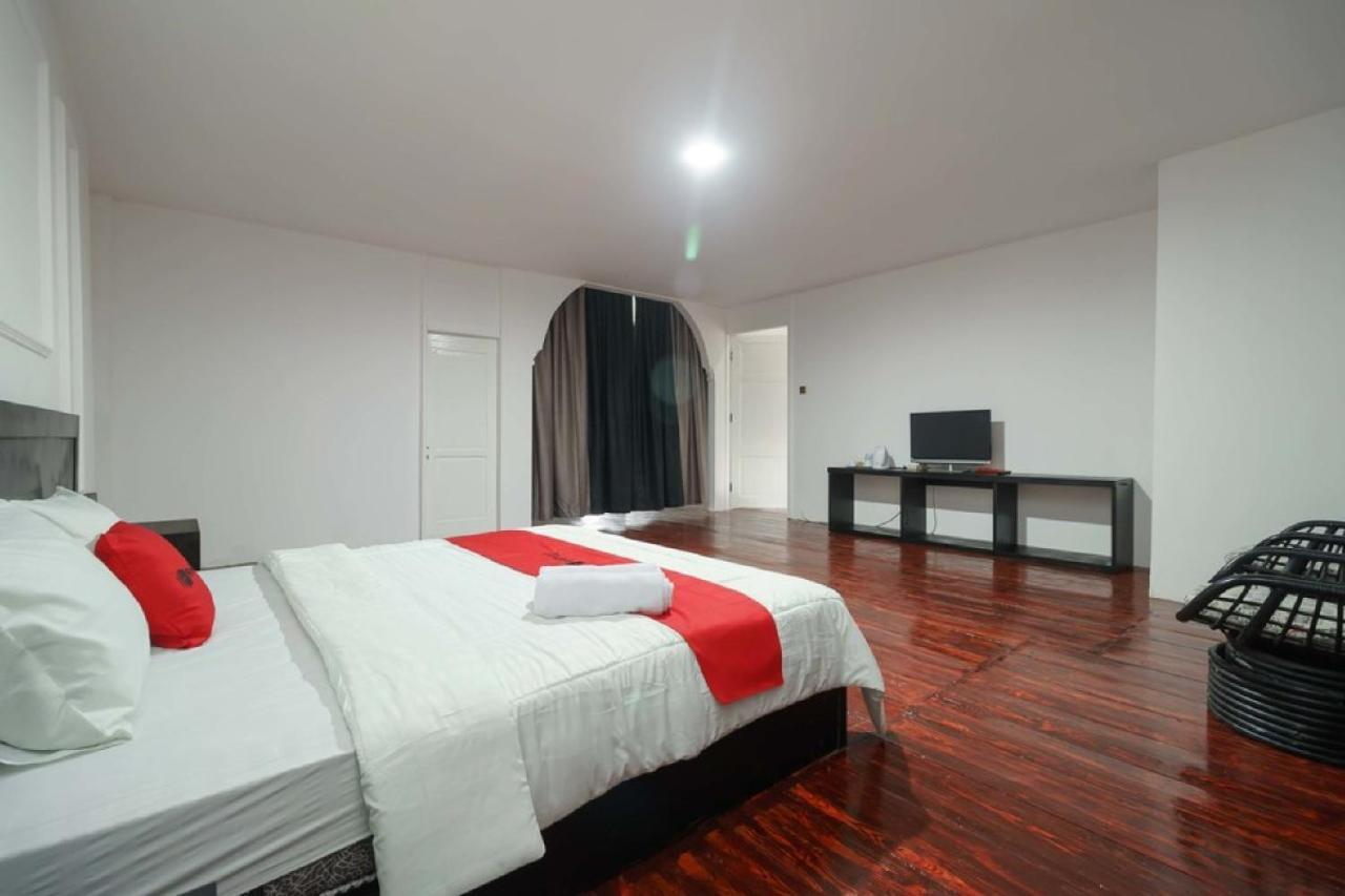Reddoorz Syariah Near Suzuya Mall Banda Aceh 2 Geutieue Exterior foto